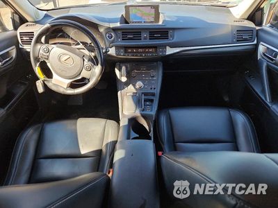 Zdjęcie 8 z 12 samochodu: 2017 LEXUS CT 200 VIN:JTHKD5BH8H2280682 - miniatura