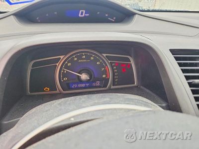 Zdjęcie 9 z 13 samochodu: 2009 HONDA CIVIC LX VIN:1HGFA16599L005775 - miniatura