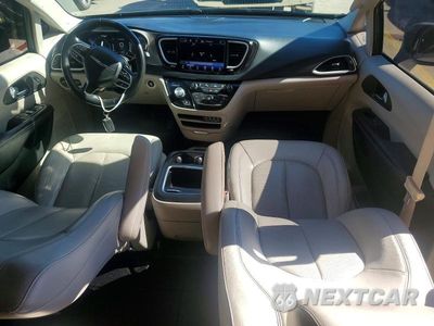 Zdjęcie 8 z 13 samochodu: 2021 CHRYSLER PACIFICA TOURING L VIN:2C4RC1BGXMR591853 - miniatura