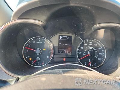 Zdjęcie 9 z 12 samochodu: 2017 KIA FORTE LX VIN:3KPFK4A79HE078285 - miniatura