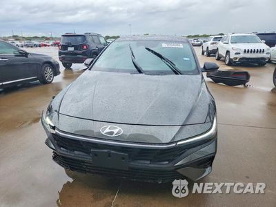 Piąte zdjęcie samochodu w środku: 2026 HYUNDAI ELANTRA SEL SPORT VIN:KMHLM4DG4TU221545 - miniatura