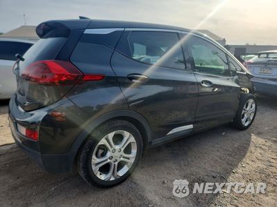 Trzecie zdjęcie samochodu z tyłu: 2020 CHEVROLET BOLT EV LT VIN:1G1FY6S00L4104156 - miniatura