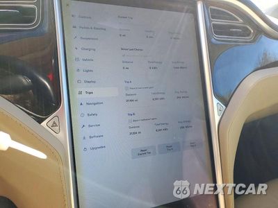 Zdjęcie 9 z 12 samochodu: 2013 TESLA MODEL S VIN:5YJSA1CN5DFP15673 - miniatura