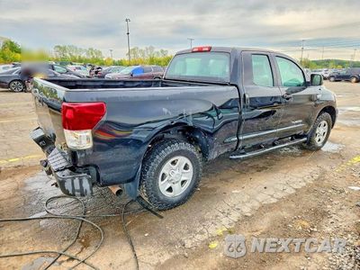 Trzecie zdjęcie samochodu z tyłu: 2012 TOYOTA TUNDRA DOUBLE CAB SR5 VIN:5TFUW5F19CX219886 - miniatura