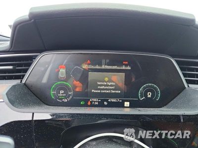 Zdjęcie 9 z 13 samochodu: 2019 AUDI E-TRON PRESTIGE VIN:WA1VABGE4KB019748 - miniatura
