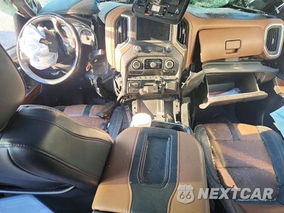 Zdjęcie 8 z 13 samochodu: 2021 CHEVROLET SILVERADO K3500 HIGH COUNTRY VIN:1GC4YVEY5MF116707 - miniatura