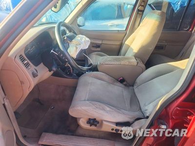 Zdjęcie 7 z 13 samochodu: 2000 MERCURY MOUNTAINEER VIN:4M2ZU66E7YUJ32396 - miniatura