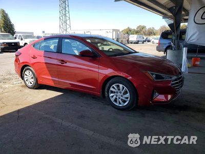 Czwarte zdjęcie samochodu z boku: 2020 HYUNDAI ELANTRA SE VIN:5NPD74LF8LH515162 - miniatura