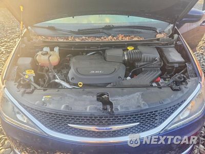 Zdjęcie 12 z 13 samochodu: 2019 CHRYSLER PACIFICA TOURING L VIN:2C4RC1BG2KR526296 - miniatura