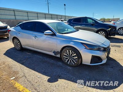 Czwarte zdjęcie samochodu z boku: 2023 NISSAN ALTIMA SV VIN:1N4BL4DV3PN305489 - miniatura