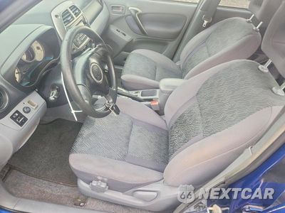 Zdjęcie 7 z 13 samochodu: 2003 TOYOTA RAV4 BASE VIN:JTEHH20VX30247870 - miniatura