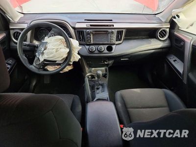 Zdjęcie 8 z 14 samochodu: 2017 TOYOTA RAV4 LE VIN:JTMZFREVXHJ125270 - miniatura