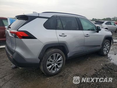 Trzecie zdjęcie samochodu z tyłu: 2022 TOYOTA RAV4 XLE PREMIUM VIN:2T3A1RFVXNC311318 - miniatura