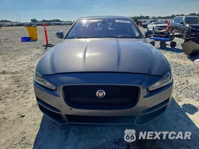 Piąte zdjęcie samochodu w środku: 2017 JAGUAR XE PRESTIGE VIN:SAJAE4BG2HA947135 - miniatura
