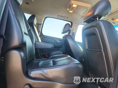 Zdjęcie 11 z 13 samochodu: 2013 CHEVROLET SUBURBAN K1500 LT VIN:1GNSKJE73DR298566 - miniatura