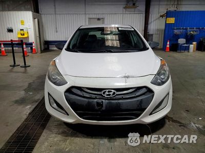 Piąte zdjęcie samochodu w środku: 2014 HYUNDAI ELANTRA GT BASE VIN:KMHD35LH8EU218268 - miniatura