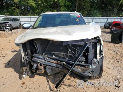 Piąte zdjęcie samochodu w środku: 2010 CHEVROLET SUBURBAN VIN:1GNUCKE00AR283243 - miniatura