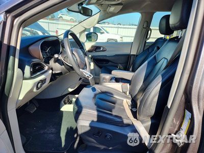Zdjęcie 7 z 13 samochodu: 2019 CHRYSLER PACIFICA TOURING L VIN:2C4RC1BG0KR554193 - miniatura