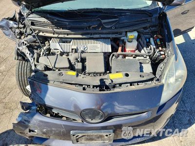 Zdjęcie 11 z 12 samochodu: 2010 TOYOTA PRIUS II VIN:JTDKN3DU2A0237681 - miniatura