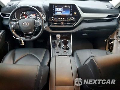 Zdjęcie 8 z 14 samochodu: 2021 TOYOTA HIGHLANDER XLE VIN:5TDGZRBH6MS122957 - miniatura