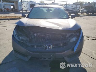 Piąte zdjęcie samochodu w środku: 2017 HONDA CIVIC EX VIN:19XFC2F74HE227700 - miniatura