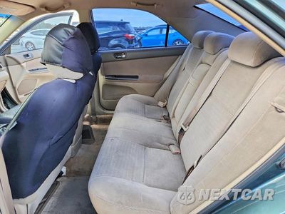 Zdjęcie 10 z 13 samochodu: 2005 TOYOTA CAMRY LE VIN:4T1BE32K95U072434 - miniatura