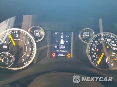 Zdjęcie 9 z 12 samochodu: 2021 RAM 1500 TRADESMAN VIN:1C6SRFCTXMN628347 - miniatura