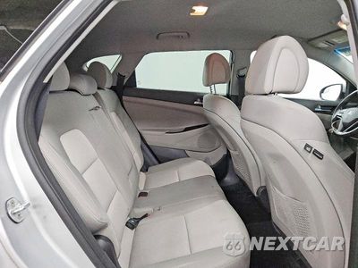 Zdjęcie 10 z 12 samochodu: 2017 HYUNDAI TUCSON SE VIN:KM8J3CA40HU289542 - miniatura