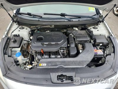 Zdjęcie 11 z 12 samochodu: 2015 HYUNDAI SONATA SE VIN:5NPE24AF2FH066149 - miniatura