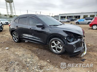Czwarte zdjęcie samochodu z boku: 2023 FORD ESCAPE ST LINE VIN:1FMCU9MN8PUB29713 - miniatura
