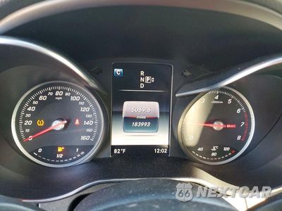 Zdjęcie 9 z 12 samochodu: 2015 MERCEDES-BENZ C 300 4MATIC VIN:55SWF4KB8FU028846 - miniatura