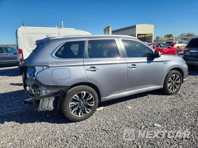 Trzecie zdjęcie samochodu z tyłu: 2018 MITSUBISHI OUTLANDER SE VIN:JA4J24A52JZ043830 - miniatura