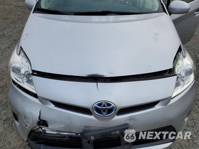 Zdjęcie 12 z 14 samochodu: 2013 TOYOTA PRIUS FOUR VIN:JTDKN3DU3D5559303 - miniatura