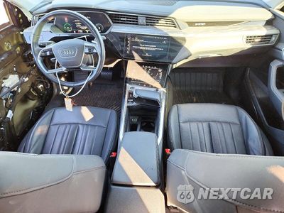 Zdjęcie 8 z 13 samochodu: 2023 AUDI E-TRON PREMIUM PLUS VIN:WA1LAAGE9PB008429 - miniatura