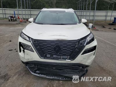 Piąte zdjęcie samochodu w środku: 2023 NISSAN ROGUE SL VIN:5N1BT3CA1PC934128 - miniatura