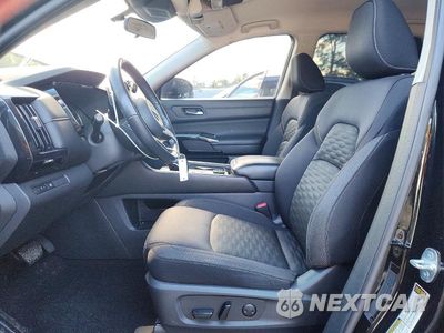 Zdjęcie 7 z 13 samochodu: 2022 NISSAN PATHFINDER SV VIN:5N1DR3BC2NC216787 - miniatura