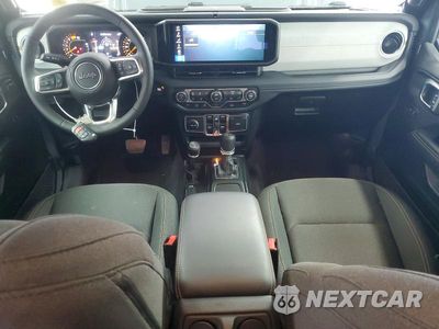 Zdjęcie 8 z 12 samochodu: 2026 JEEP WRANGLER SAHARA VIN:1C4PJXEN4TW253980 - miniatura