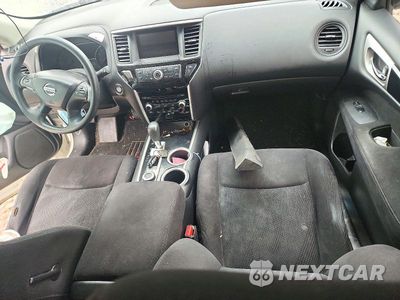 Zdjęcie 8 z 13 samochodu: 2014 NISSAN PATHFINDER S VIN:5N1AR2MM4EC608608 - miniatura