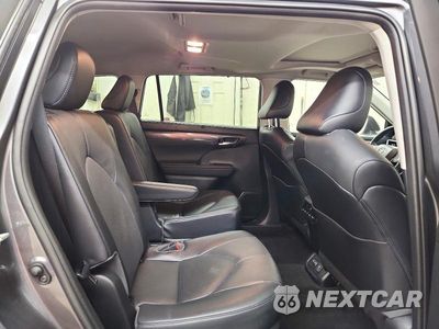 Zdjęcie 11 z 13 samochodu: 2023 TOYOTA HIGHLANDER LIMITED VIN:5TDKDRBH9PS031582 - miniatura