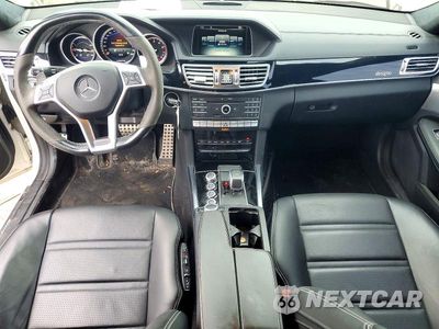 Zdjęcie 8 z 13 samochodu: 2016 MERCEDES-BENZ E 63 AMG-S VIN:WDDHH7GB3GB200807 - miniatura