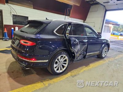 Trzecie zdjęcie samochodu z tyłu: 2024 BENTLEY BENTAYGA VIN:SJAA72ZV9RC027737 - miniatura