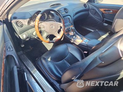 Zdjęcie 8 z 12 samochodu: 2007 MERCEDES-BENZ SL 550 VIN:WDBSK71FX7F125852 - miniatura