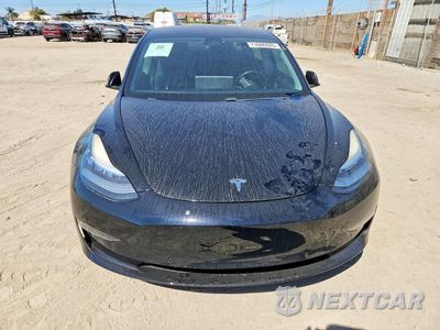 Piąte zdjęcie samochodu w środku: 2018 TESLA MODEL 3 VIN:5YJ3E1EA7JF152401 - miniatura