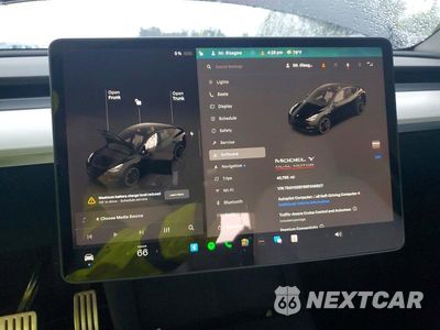 Zdjęcie 9 z 13 samochodu: 2024 TESLA MODEL Y VIN:7SAYGDEF8RF045627 - miniatura