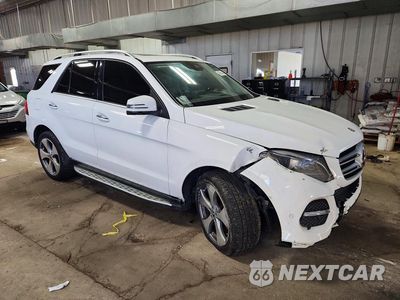 Czwarte zdjęcie samochodu z boku: 2017 MERCEDES-BENZ GLE 350 VIN:4JGDA5JB5HA984131 - miniatura