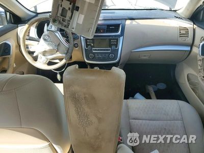 Zdjęcie 8 z 12 samochodu: 2016 NISSAN ALTIMA 2.5 S VIN:1N4AL3AP4GC236352 - miniatura