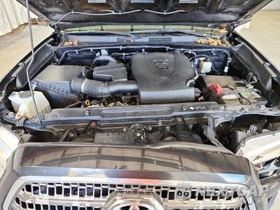 Zdjęcie 11 z 12 samochodu: 2017 TOYOTA TACOMA TRD SPORT VIN:3TMCZ5AN2HM095096 - miniatura