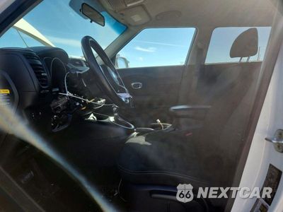 Zdjęcie 7 z 12 samochodu: 2019 KIA SOUL + VIN:KNDJP3A5XK7684299 - miniatura