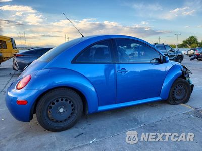 Trzecie zdjęcie samochodu z tyłu: 2001 VOLKSWAGEN NEW BEETLE GLS VIN:3VWCB21C31M454573 - miniatura