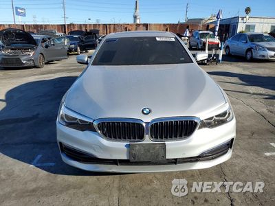 Piąte zdjęcie samochodu w środku: 2019 BMW 530E VIN:WBAJA9C55KB393947 - miniatura